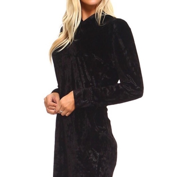 1 Left! Cute! Black Velvet Top w/Pockets - Picture 4 of 6
